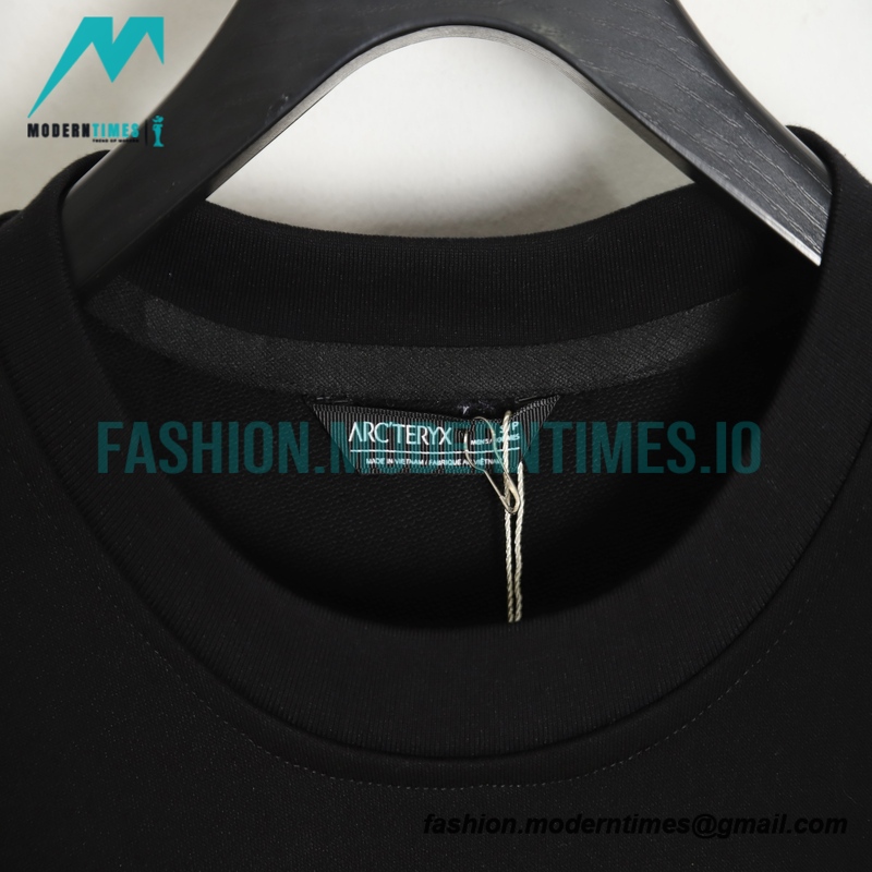 Arc Teryx - Printed Turtleneck Hoodie Arc Teryx - Printed Turtleneck Hoodie